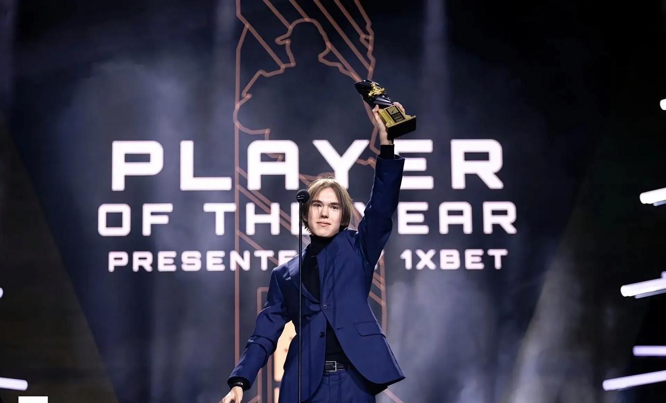 JD Gaming 官方：上单选手 sheer 离队