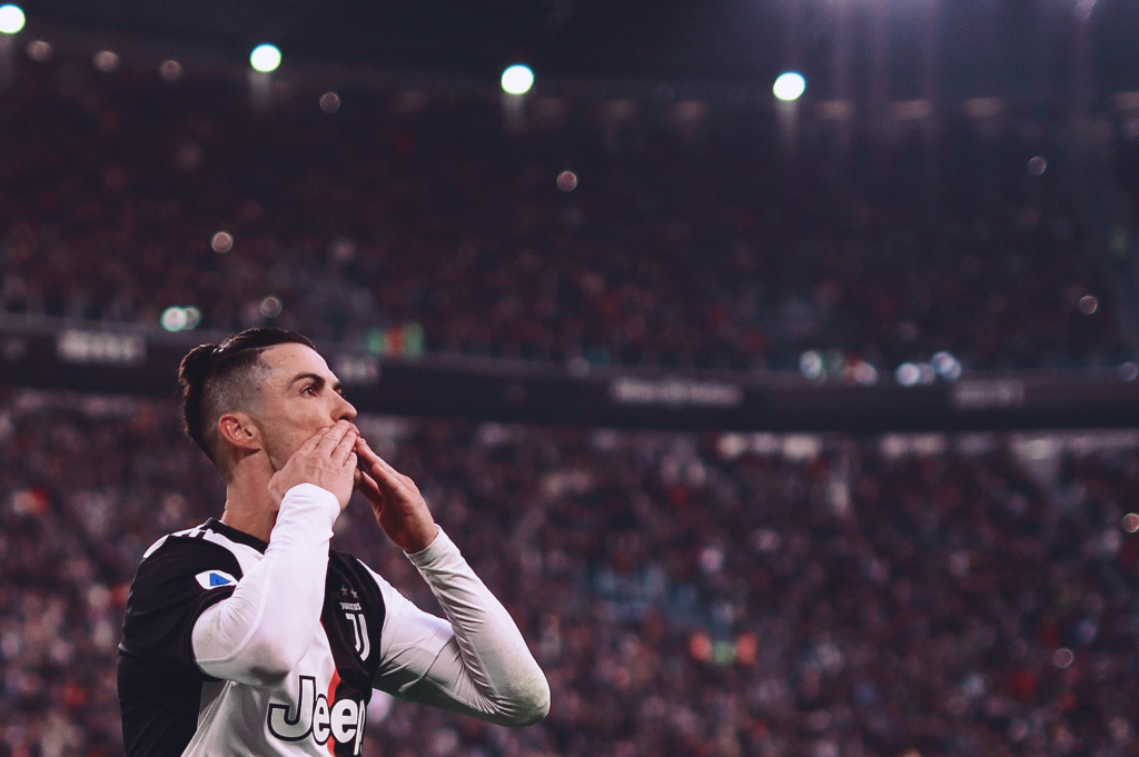 宁王： Invictus Gaming 训练不多，磨合也不够，在德国杯上输球是正常的，黑粉们正在高潮